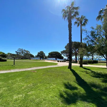 Les Locations Cinaureva ­  L'argentière * La Londe-les-Maures