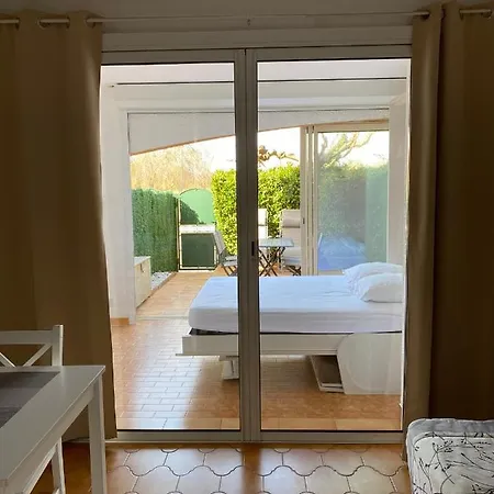 Apartment Les Locations Cinaureva « L'argentiere » *